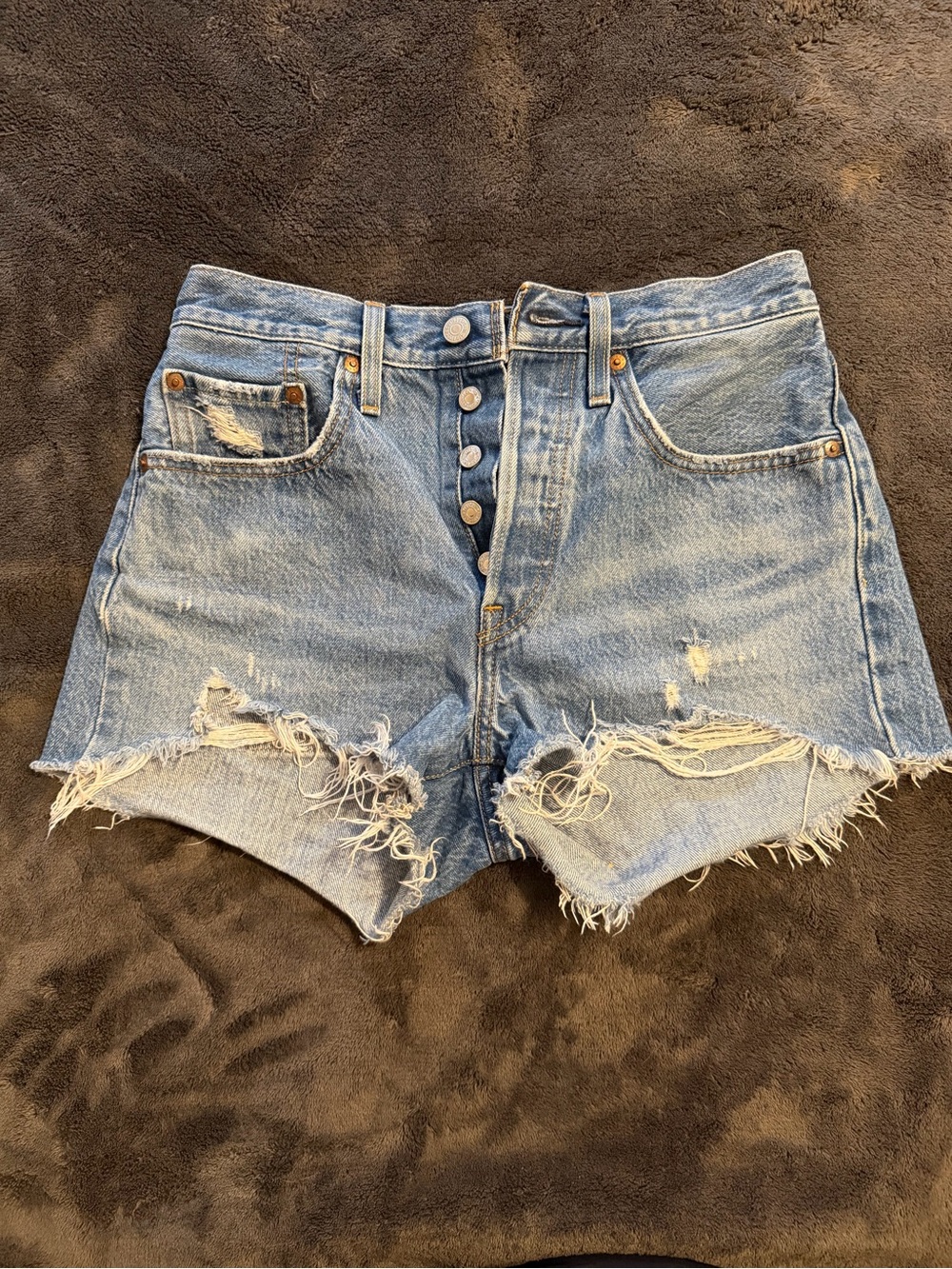 Levi’s Cutoff High-rise shorts